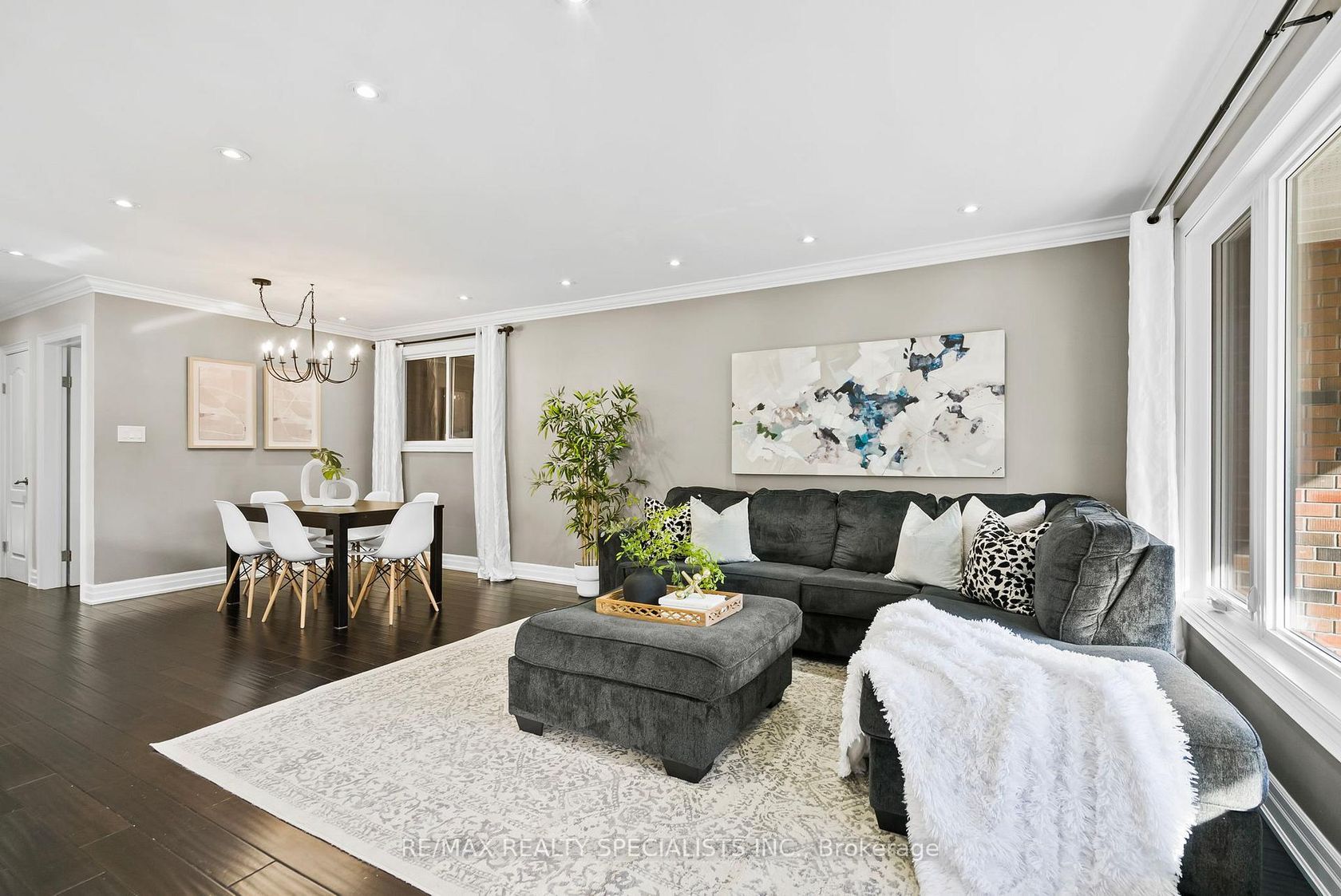 Photo 5 at 8 Brumwell Street, Centennial Scarborough, Toronto Photo 5 at 8 Brumwell Street, Centennial Scarborough, Toronto