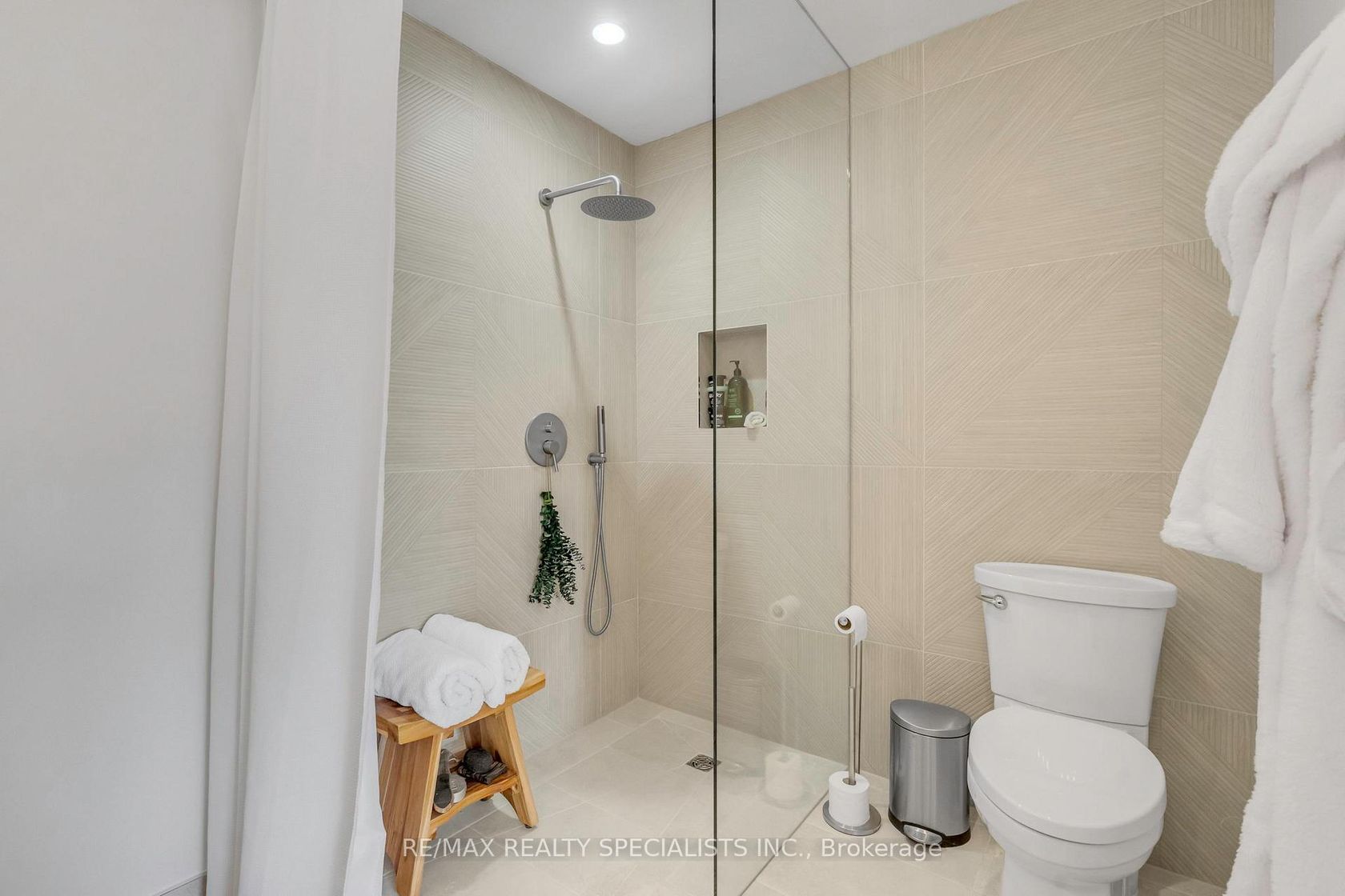 Photo 22 at 87 Lake Crescent, Mimico, Toronto Photo 22 at 87 Lake Crescent, Mimico, Toronto