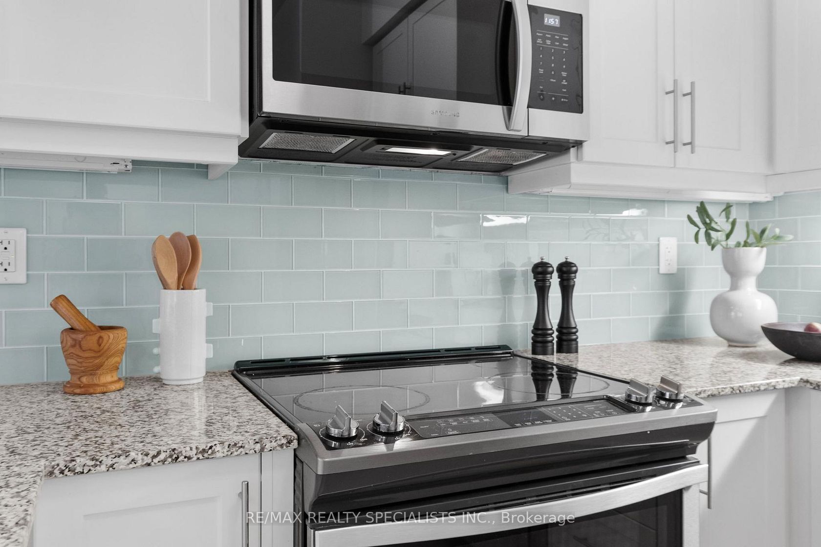 Photo 6 at 417 - 8 Drummond Street, Mimico, Toronto Photo 6 at 417 - 8 Drummond Street, Mimico, Toronto