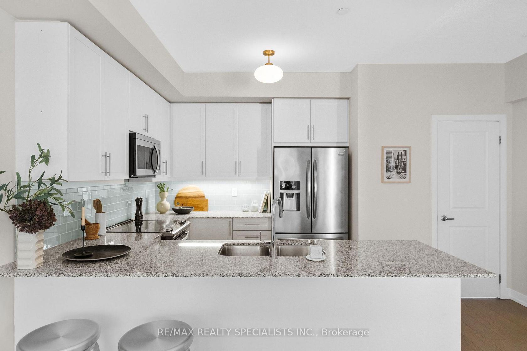 Photo 7 at 417 - 8 Drummond Street, Mimico, Toronto Photo 7 at 417 - 8 Drummond Street, Mimico, Toronto