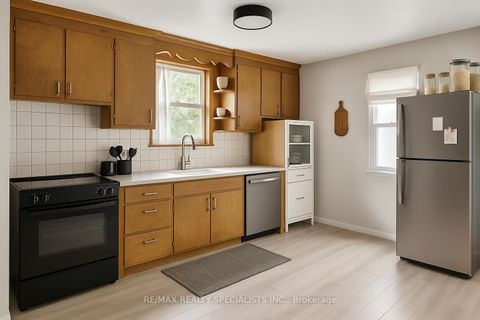 Photo 18 at 50 Twenty Third Street, Long Branch, Toronto