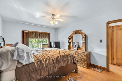 Photo 23 at 50 Twenty Third Street, Long Branch, Toronto