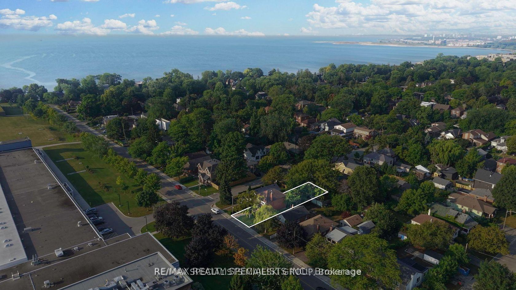 Photo 2 at 50 Twenty Third Street, Long Branch, Toronto Photo 2 at 50 Twenty Third Street, Long Branch, Toronto