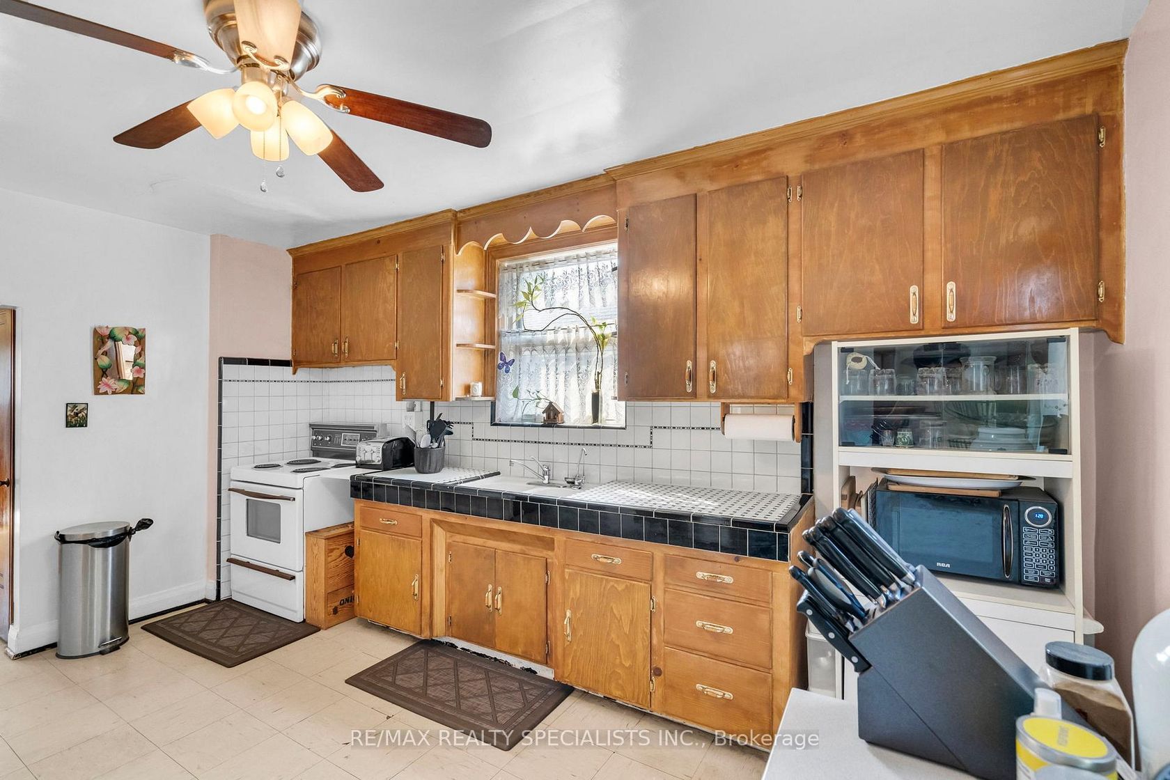 Photo 16 at 50 Twenty Third Street, Long Branch, Toronto Photo 16 at 50 Twenty Third Street, Long Branch, Toronto