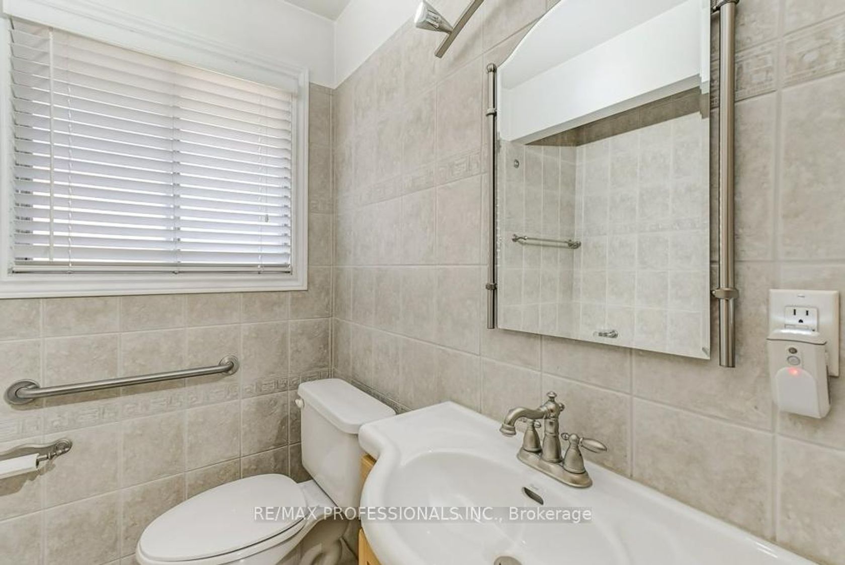 Photo 10 at 30 Renault Crescent, Humber Heights, Toronto Photo 10 at 30 Renault Crescent, Humber Heights, Toronto