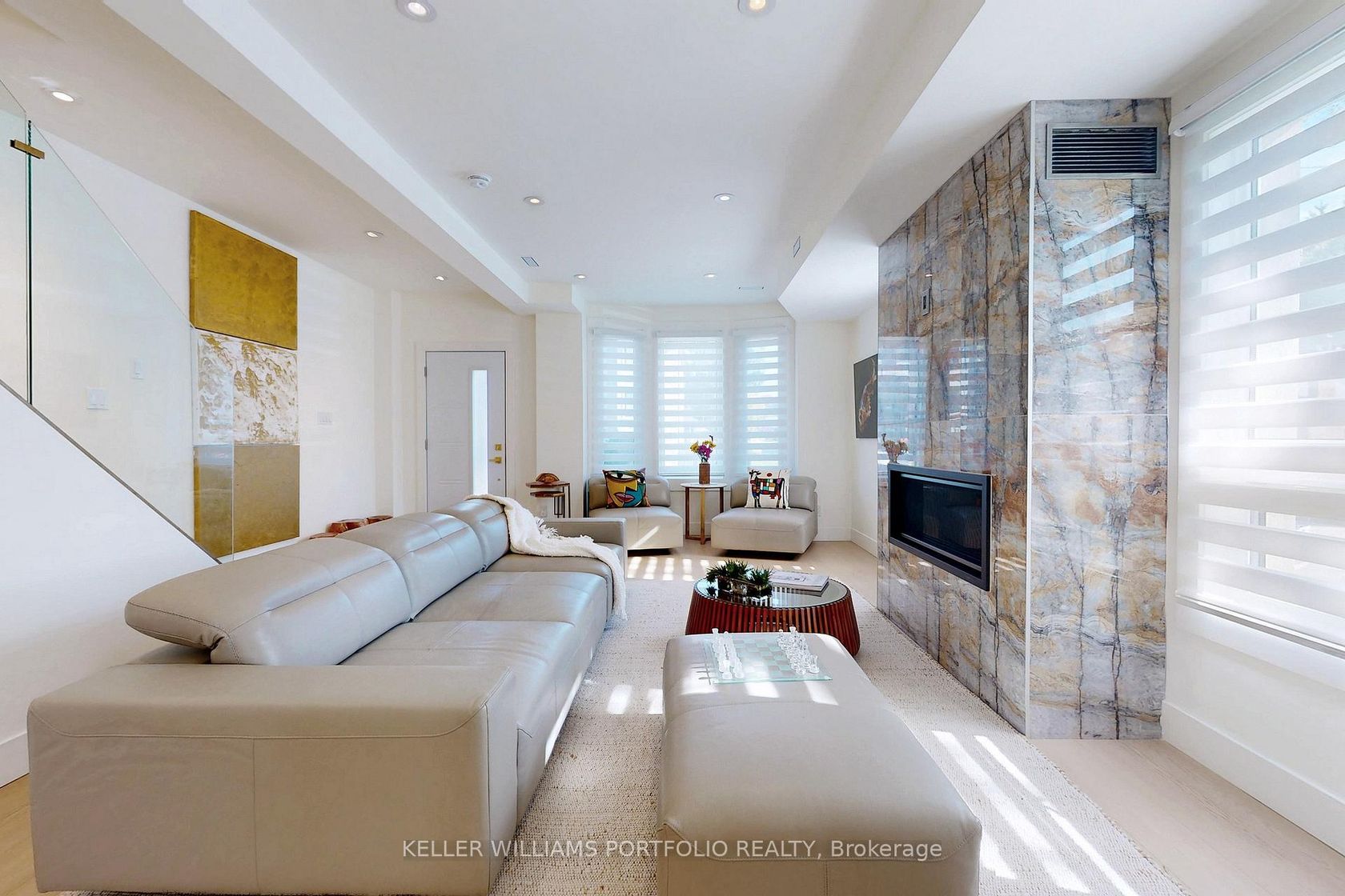 Photo 3 at 22 Pitt Avenue, Birchmount, Toronto Photo 3 at 22 Pitt Avenue, Birchmount, Toronto