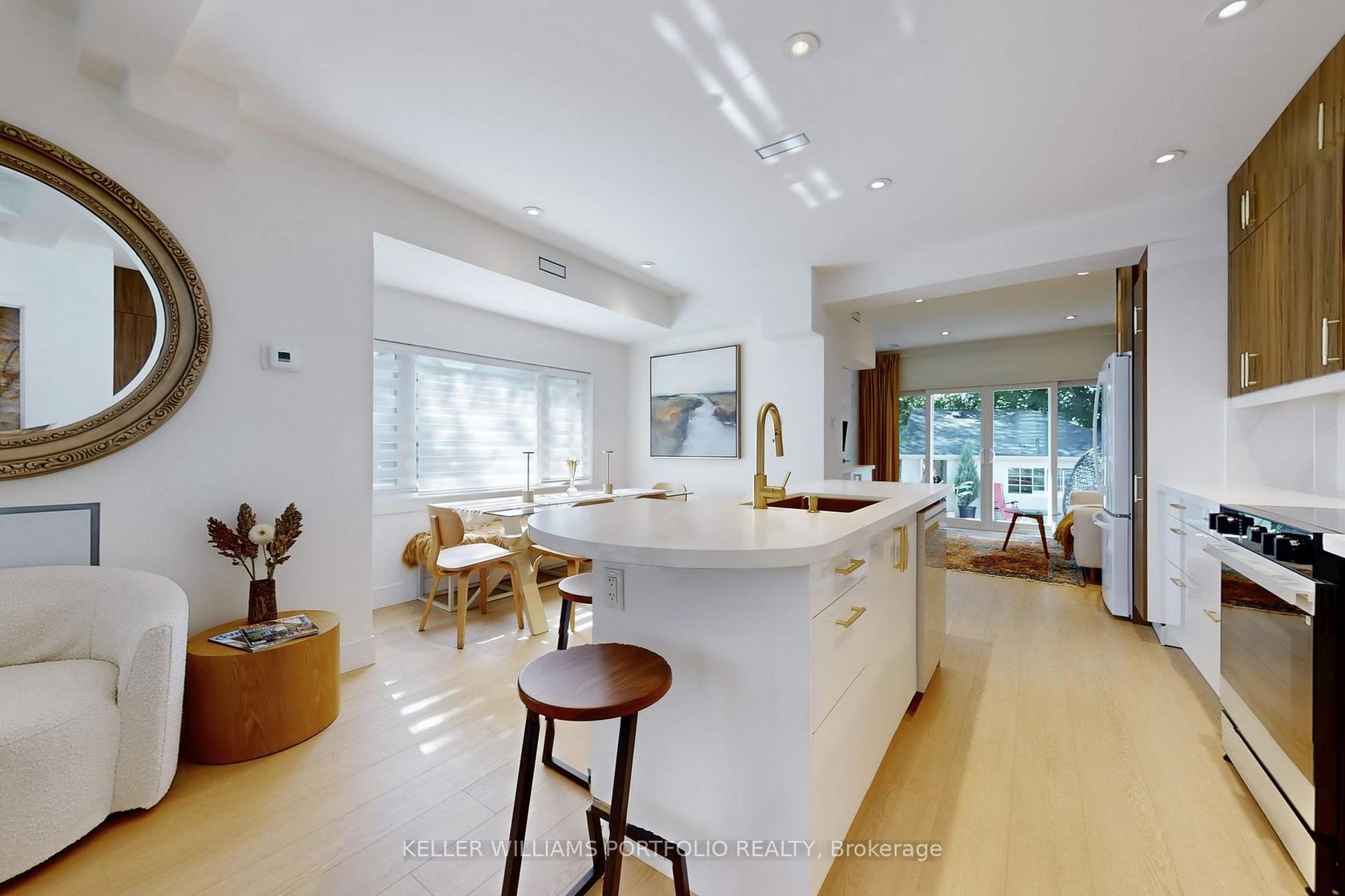 Photo 6 at 22 Pitt Avenue, Birchmount, Toronto Photo 6 at 22 Pitt Avenue, Birchmount, Toronto