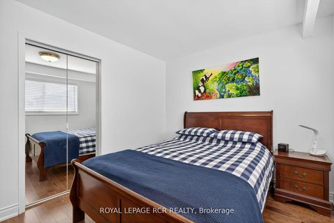 Photo 17 at 19 Navaho Drive, Pleasant View, Toronto