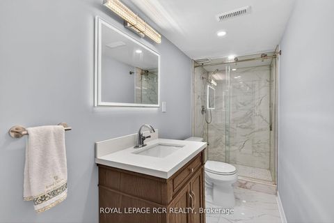 Photo 28 at 19 Navaho Drive, Pleasant View, Toronto