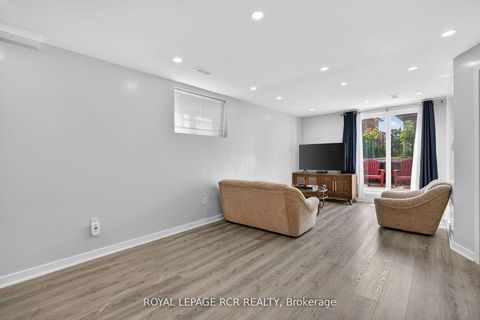 Photo 29 at 19 Navaho Drive, Pleasant View, Toronto