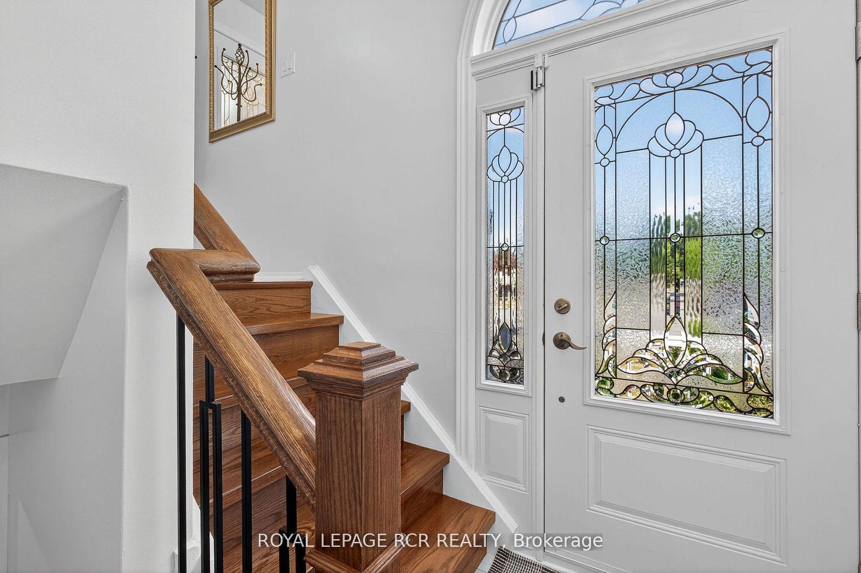 Photo 4 at 19 Navaho Drive, Pleasant View, Toronto Photo 4 at 19 Navaho Drive, Pleasant View, Toronto