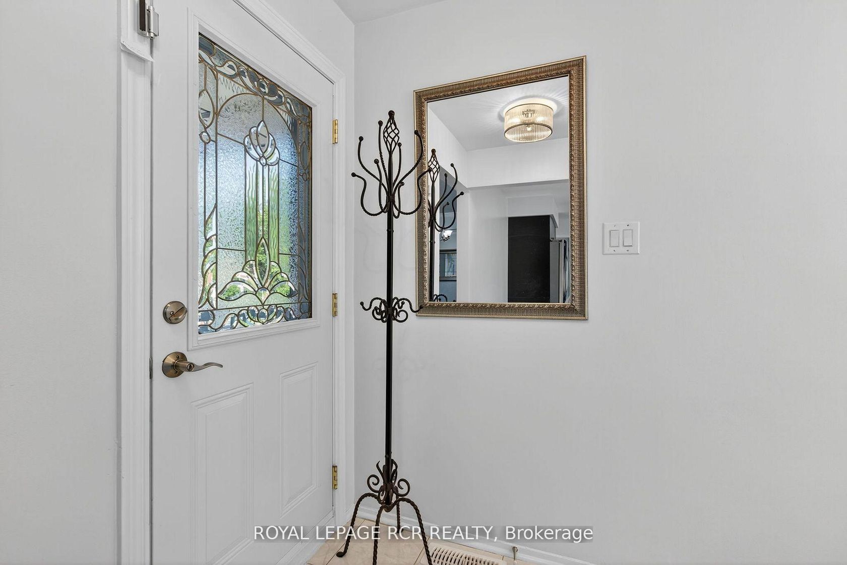 Photo 5 at 19 Navaho Drive, Pleasant View, Toronto Photo 5 at 19 Navaho Drive, Pleasant View, Toronto