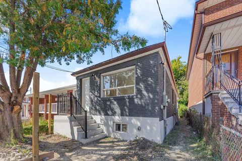 Photo 8 at 70 Dunraven Drive, Eglinton West, Toronto