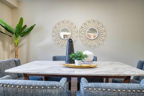 Photo 11 at 40 Dungannon Drive, Angus Glen, Markham