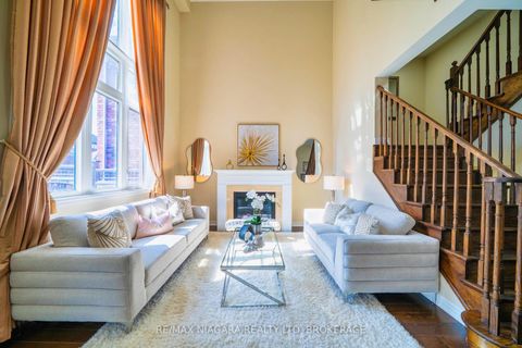 Photo 20 at 40 Dungannon Drive, Angus Glen, Markham