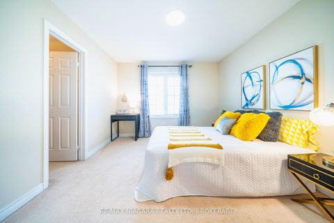 Photo 31 at 40 Dungannon Drive, Angus Glen, Markham