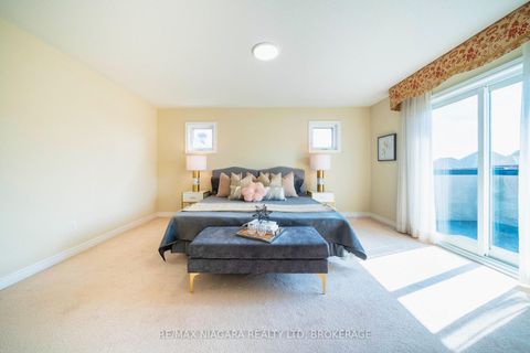 Photo 39 at 40 Dungannon Drive, Angus Glen, Markham