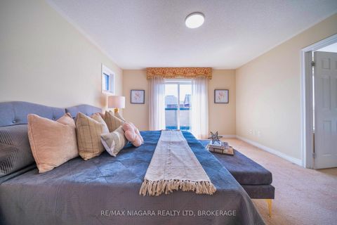Photo 40 at 40 Dungannon Drive, Angus Glen, Markham