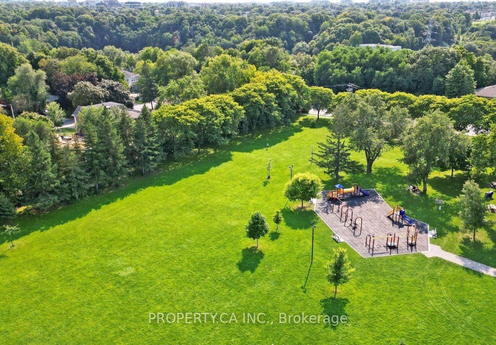 Photo 29 at 35 Farrell Avenue, Willowdale West, Toronto Photo 29 at 35 Farrell Avenue, Willowdale West, Toronto