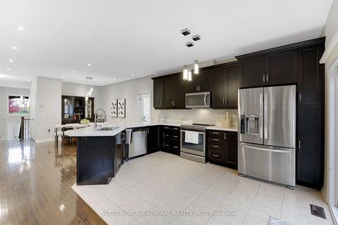 Photo 12 at 26 Summit Ridge Drive, Schomberg, King