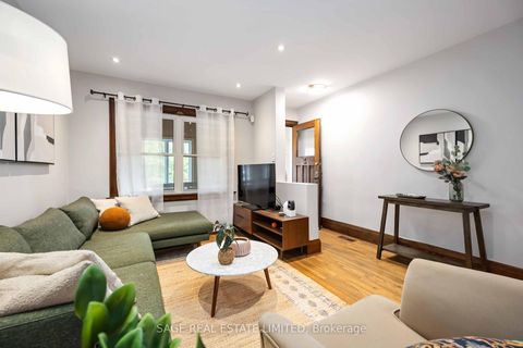 Photo 11 at 552 Victoria Park Avenue, Danforth, Toronto