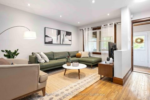 Photo 14 at 552 Victoria Park Avenue, Danforth, Toronto