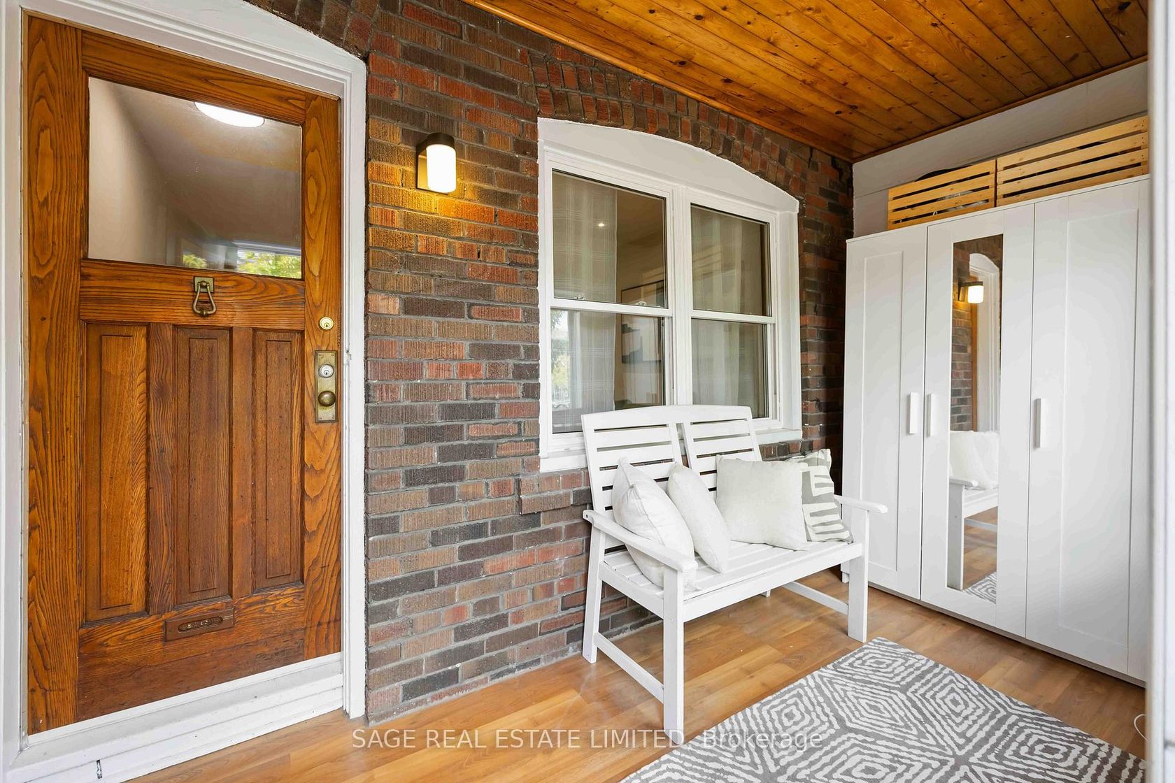 Photo 2 at 552 Victoria Park Avenue, Danforth, Toronto Photo 2 at 552 Victoria Park Avenue, Danforth, Toronto