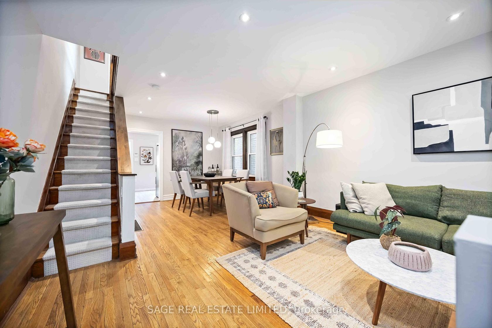 Photo 12 at 552 Victoria Park Avenue, Danforth, Toronto Photo 12 at 552 Victoria Park Avenue, Danforth, Toronto