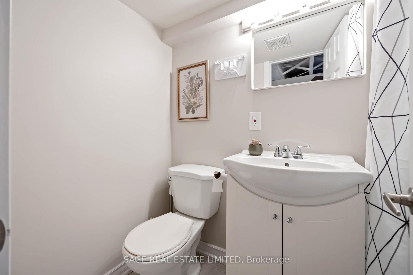 Photo 42 at 552 Victoria Park Avenue, Danforth, Toronto Photo 42 at 552 Victoria Park Avenue, Danforth, Toronto