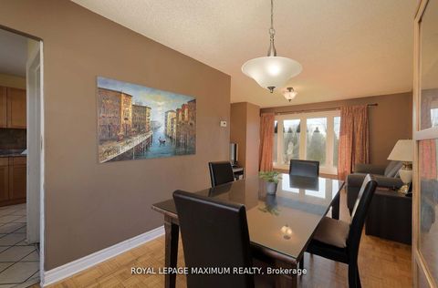 Photo 12 at 149 Leighland Avenue, CP College Park, Oakville