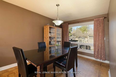 Photo 13 at 149 Leighland Avenue, CP College Park, Oakville