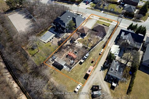 Photo 22 at 149 Leighland Avenue, CP College Park, Oakville