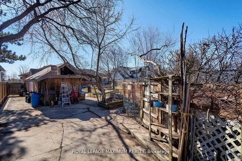 Photo 28 at 149 Leighland Avenue, CP College Park, Oakville