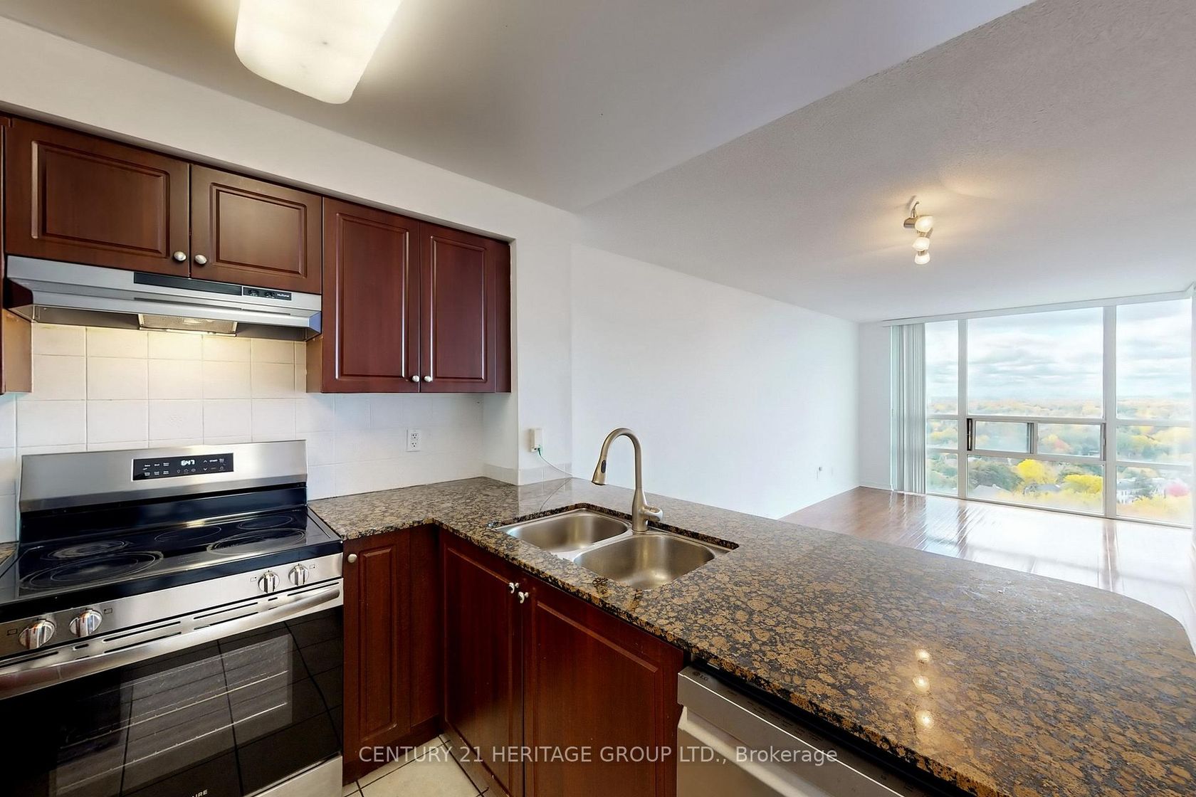 Photo 13 at 2008 - 509 Beecroft Road, Willowdale West, Toronto Photo 13 at 2008 - 509 Beecroft Road, Willowdale West, Toronto