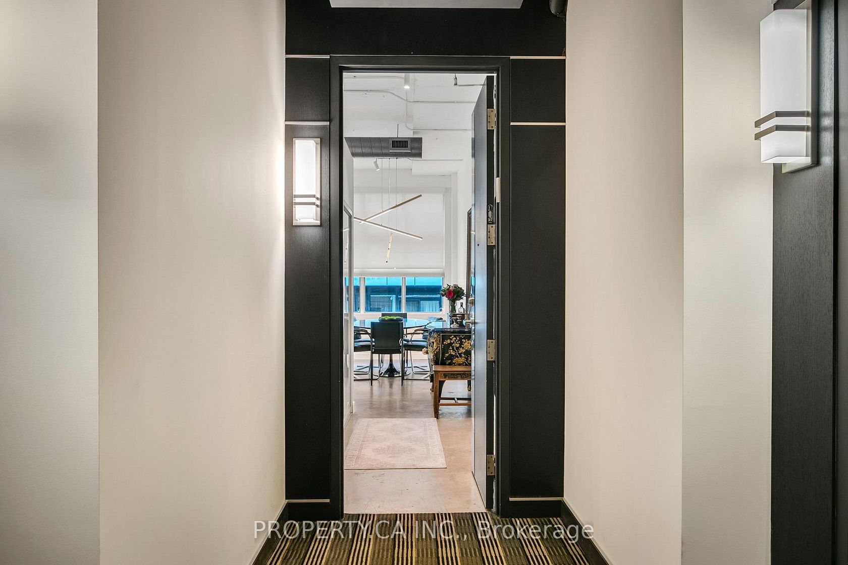 Photo 2 at 306 - 188 Eglinton Avenue E, Mount Pleasant West, Toronto Photo 2 at 306 - 188 Eglinton Avenue E, Mount Pleasant West, Toronto