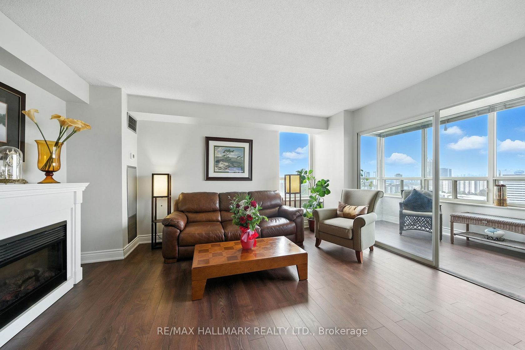 Photo 8 at 2002 - 215 Wynford Drive, Flemingdon Park, Toronto Photo 8 at 2002 - 215 Wynford Drive, Flemingdon Park, Toronto