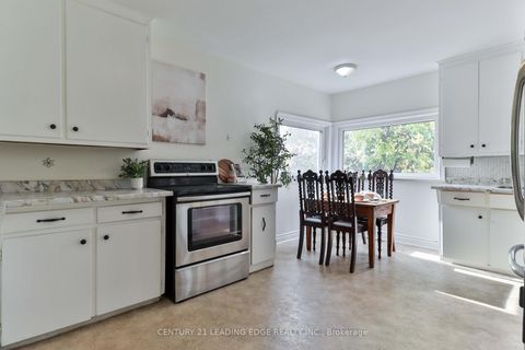 Photo 11 at 8 Landour Avenue, Eglinton West, Toronto Photo 11 at 8 Landour Avenue, Eglinton West, Toronto