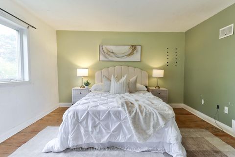 Photo 16 at 8 Landour Avenue, Eglinton West, Toronto