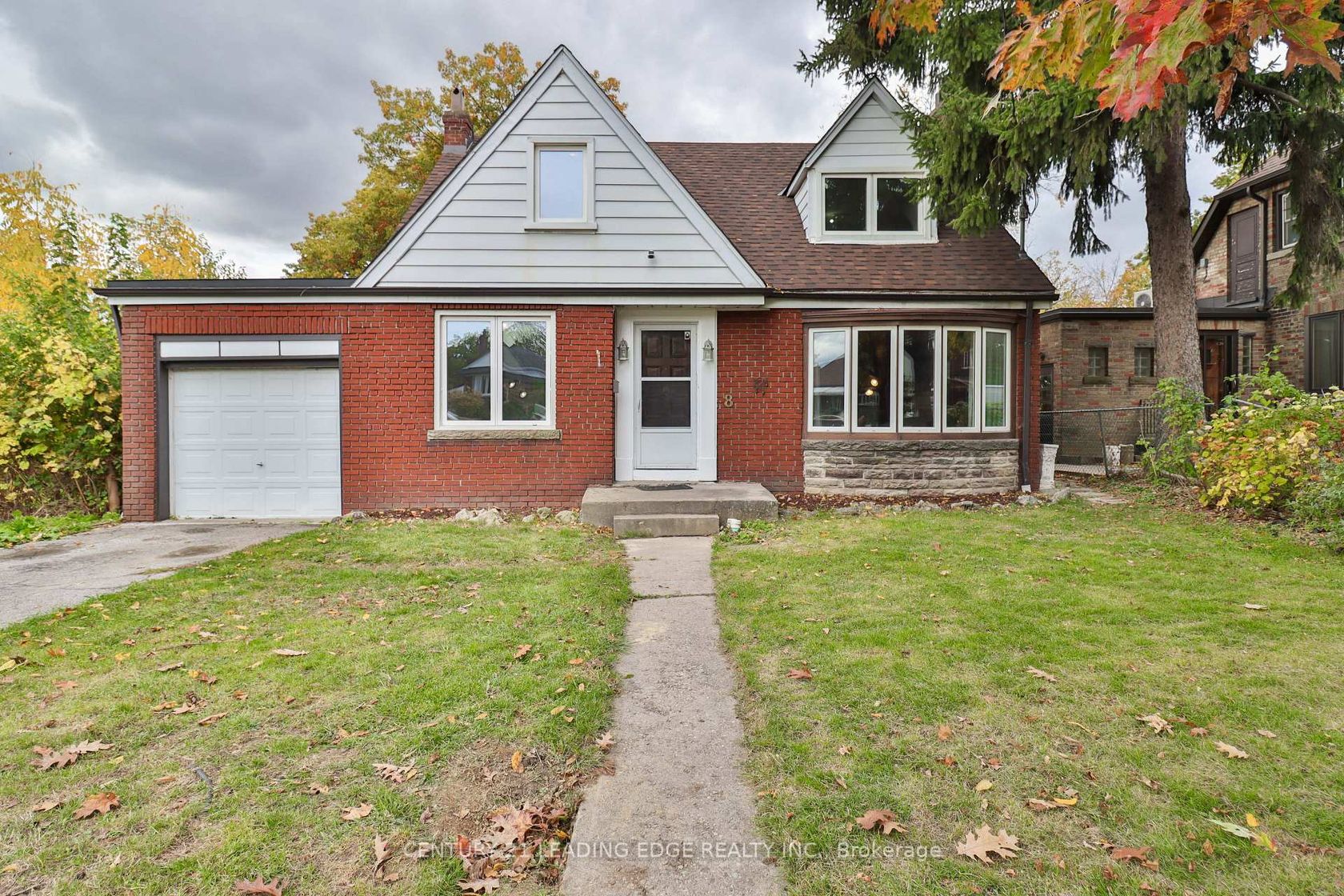 8 Landour Avenue, Eglinton West, Toronto 