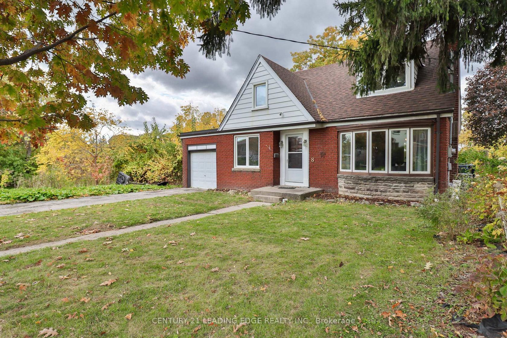 Photo 1 at 8 Landour Avenue, Eglinton West, Toronto Photo 1 at 8 Landour Avenue, Eglinton West, Toronto