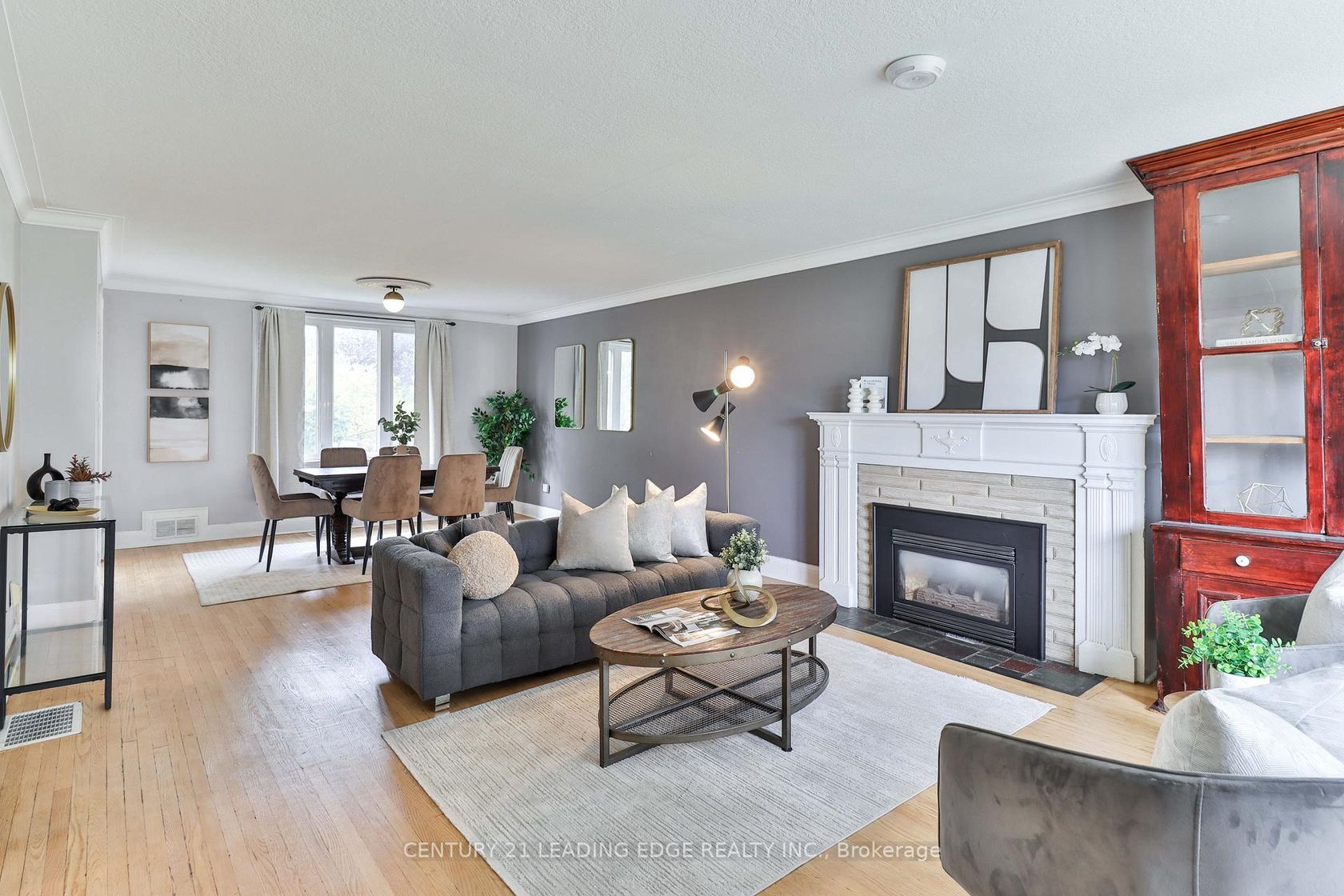 Photo 3 at 8 Landour Avenue, Eglinton West, Toronto Photo 3 at 8 Landour Avenue, Eglinton West, Toronto