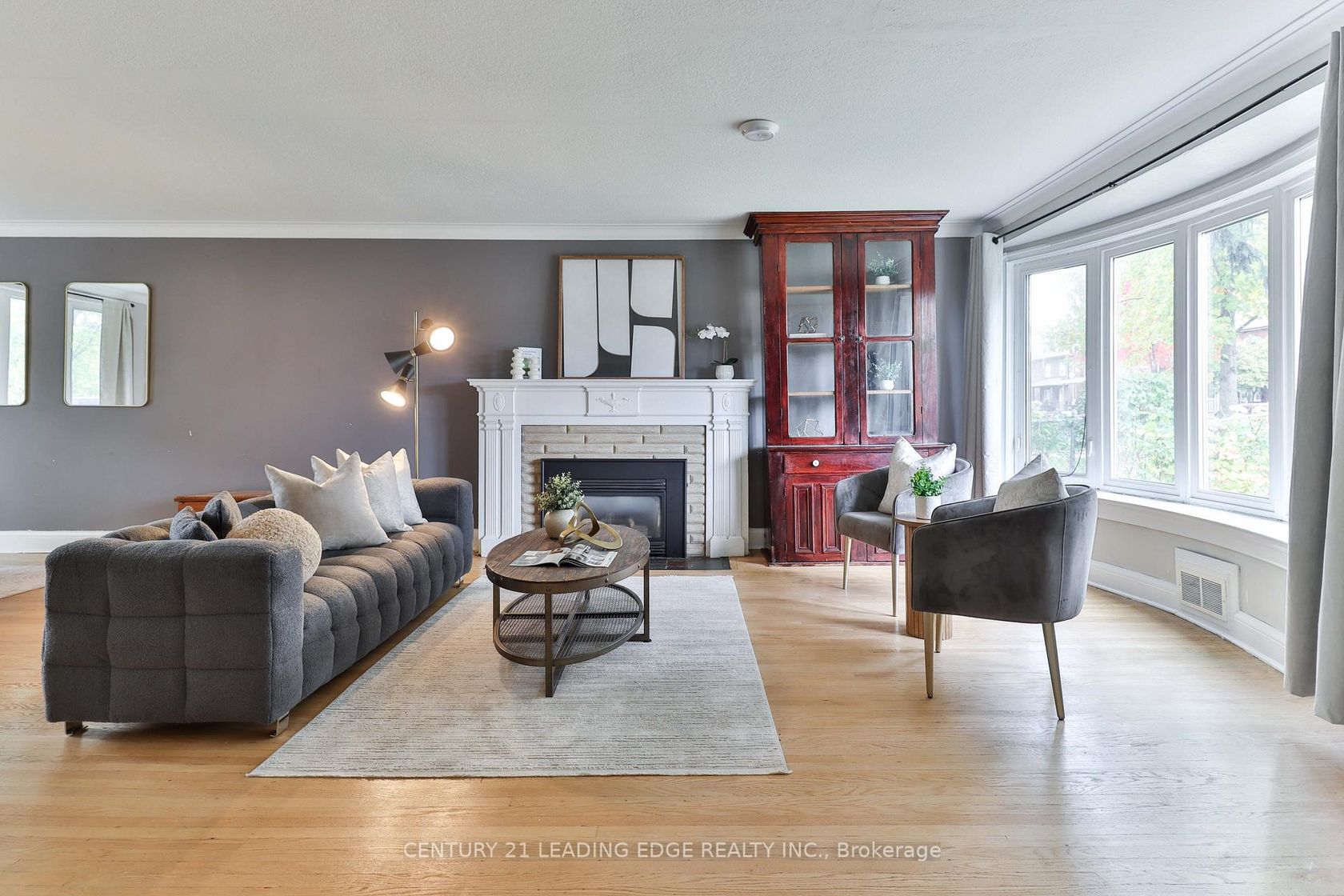 Photo 4 at 8 Landour Avenue, Eglinton West, Toronto Photo 4 at 8 Landour Avenue, Eglinton West, Toronto