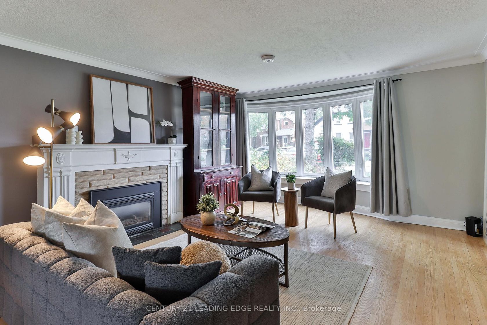 Photo 5 at 8 Landour Avenue, Eglinton West, Toronto Photo 5 at 8 Landour Avenue, Eglinton West, Toronto