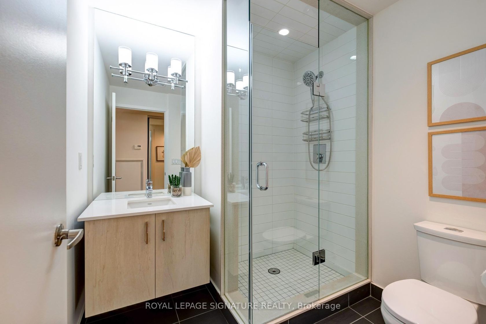 Photo 15 at 704 - 32 Camden Street, Waterfront Communities C1, Toronto Photo 15 at 704 - 32 Camden Street, Waterfront Communities C1, Toronto