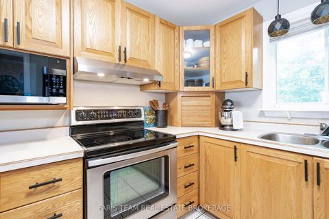 Photo 5 at 2108 Victoria Street, Stroud, Innisfil