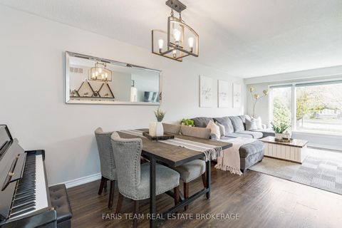 Photo 11 at 32 Burbank Place, Wellington, Barrie