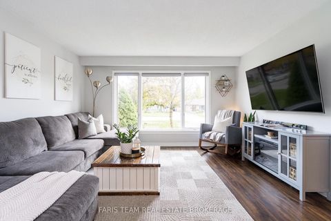 Photo 13 at 32 Burbank Place, Wellington, Barrie