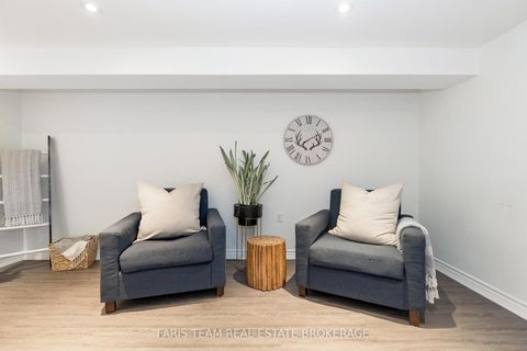 Photo 27 at 32 Burbank Place, Wellington, Barrie