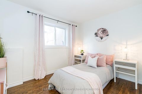 Photo 29 at 32 Burbank Place, Wellington, Barrie