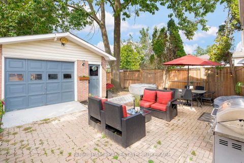 Photo 36 at 32 Burbank Place, Wellington, Barrie